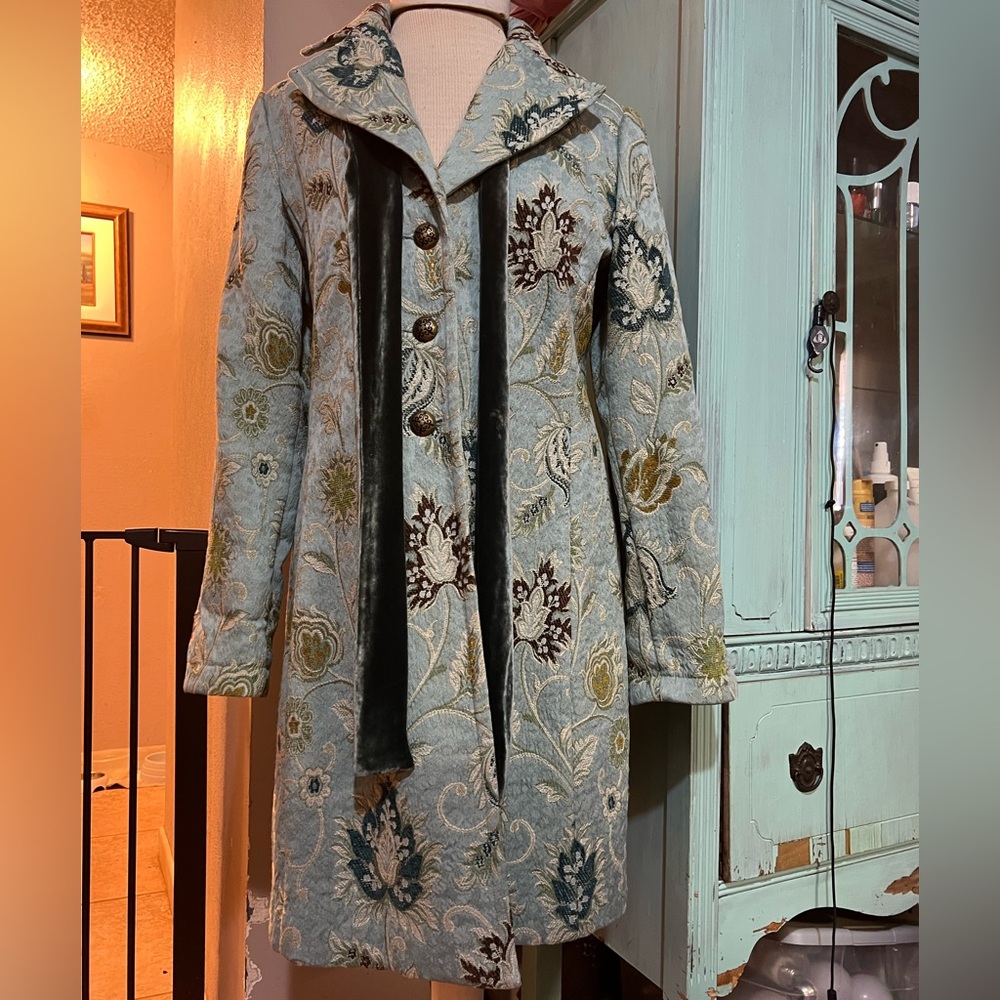 VTG Y2K Cabi Size 10 Guinevere Jacobean Floral Brocade Pea Coat  Jacket Tapestry